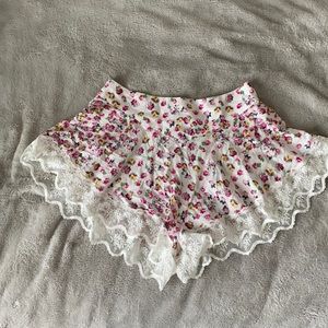 Free People Floral Scalloped Shorts
